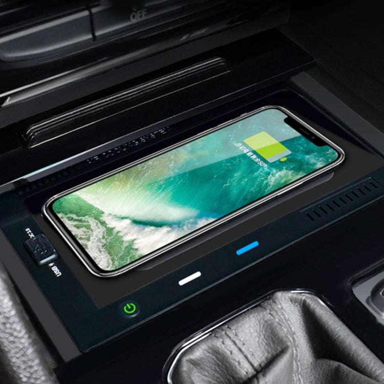 HFC-1031 Car Qi Standard Wireless Charger 10W Quick Charging for Volkswagen Teramont 2018-2020, L...