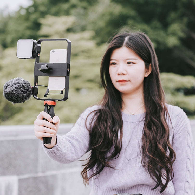 YELANGU PC204 YLG1801D Vlogging Live Broadcast LED Selfie Light Smartphone Video Rig Handle Stabi...