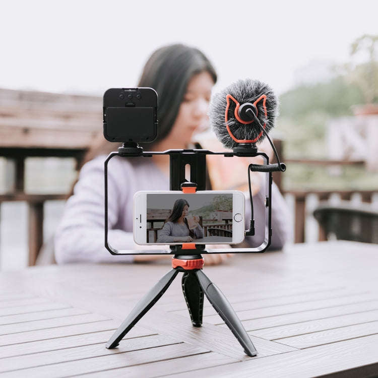YELANGU PC204 YLG1801D Vlogging Live Broadcast LED Selfie Light Smartphone Video Rig Handle Stabi...