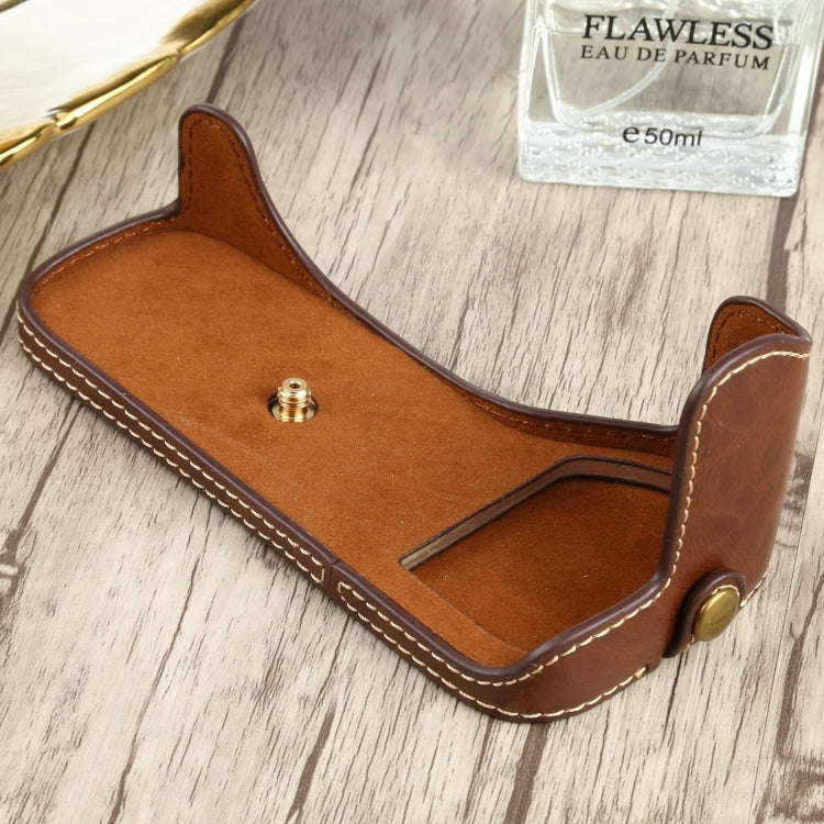 1/4 inch Thread PU Leather Camera Half Case Base for Canon EOS 77D / 800D(Coffee)