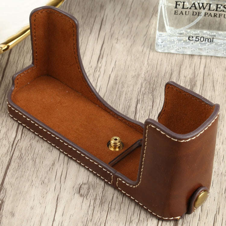 1/4 inch Thread PU Leather Camera Half Case Base for FUJIFILM XE4 (Coffee)