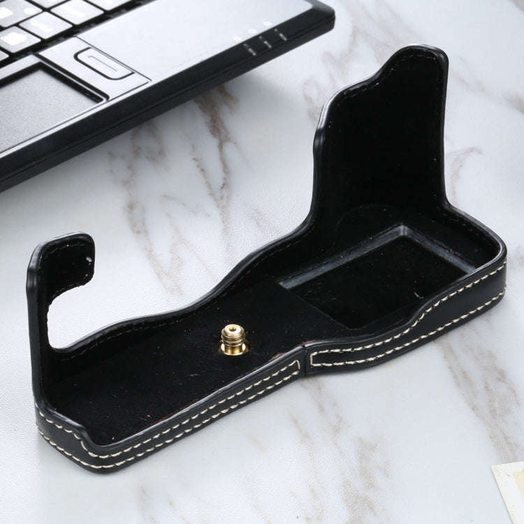 1/4 inch Thread PU Leather Camera Half Case Base for FUJIFILM X-T3/X-T2(Black)