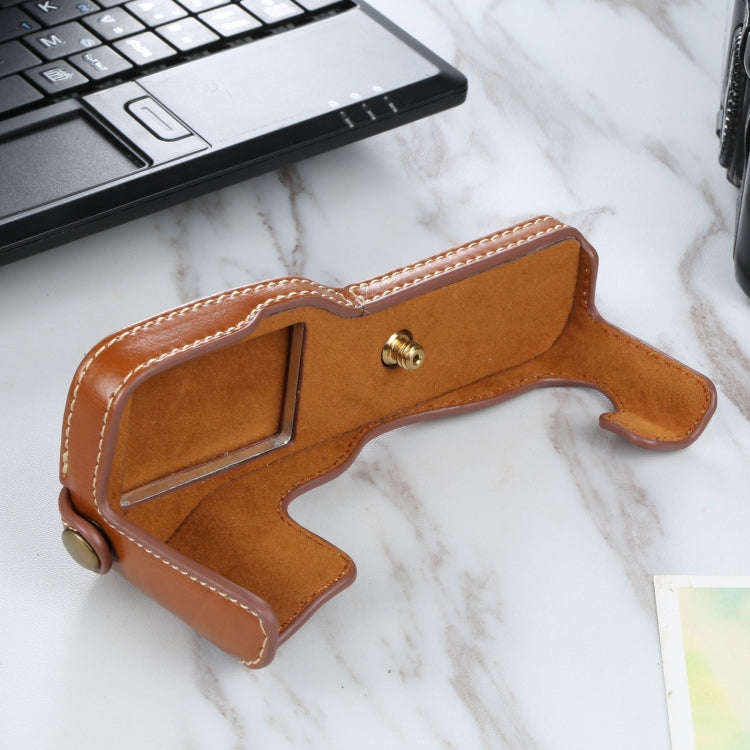 1/4 inch Thread PU Leather Camera Half Case Base for FUJIFILM X-T3/X-T2(Brown)