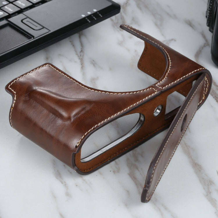 1/4 inch Thread PU Leather Camera Half Case Base for Leica Q2(Coffee)