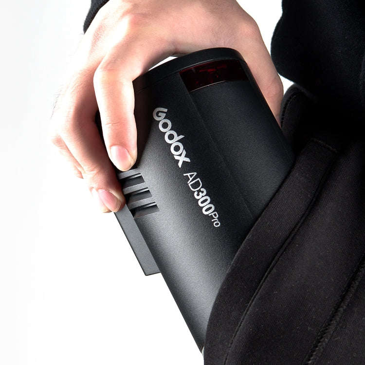 Godox  AD300 Pro 300Ws TTL HSS Pocket Flash Outdoor Speedlite Light Kits(EU Plug)