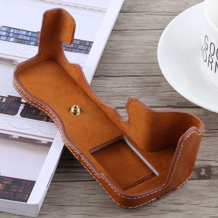 1/4 inch Thread PU Leather Camera Half Case Base for FUJIFILM X-H1 (Brown)