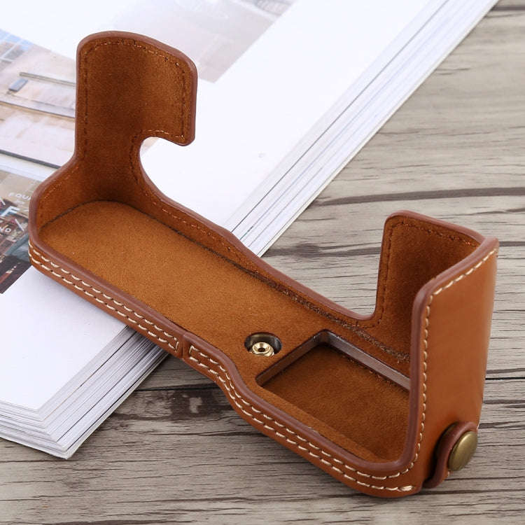 1/4 inch Thread PU Leather Camera Half Case Base for FUJIFILM X-T10 / X-T20 (Brown)