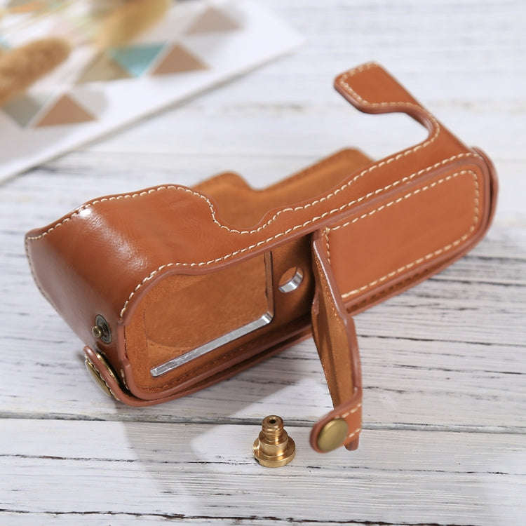 1/4 inch Thread PU Leather Camera Half Case Base for FUJIFILM X-E3(Brown)