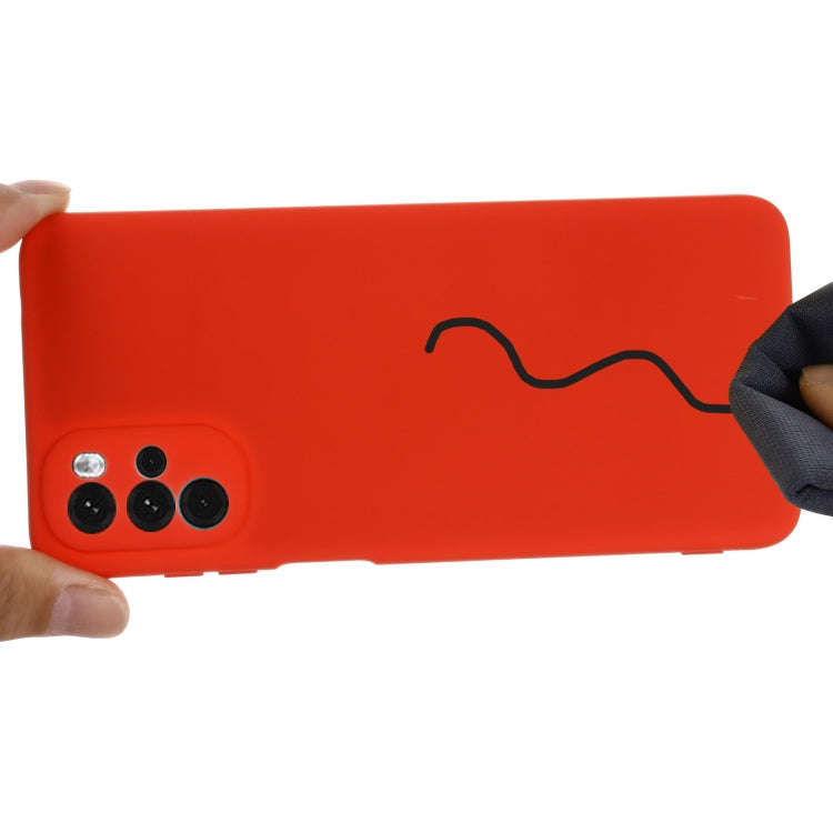 For Motorola Moto G22/E32s 4G Pure Color Liquid Silicone Shockproof Full Coverage Phone Case(Red)