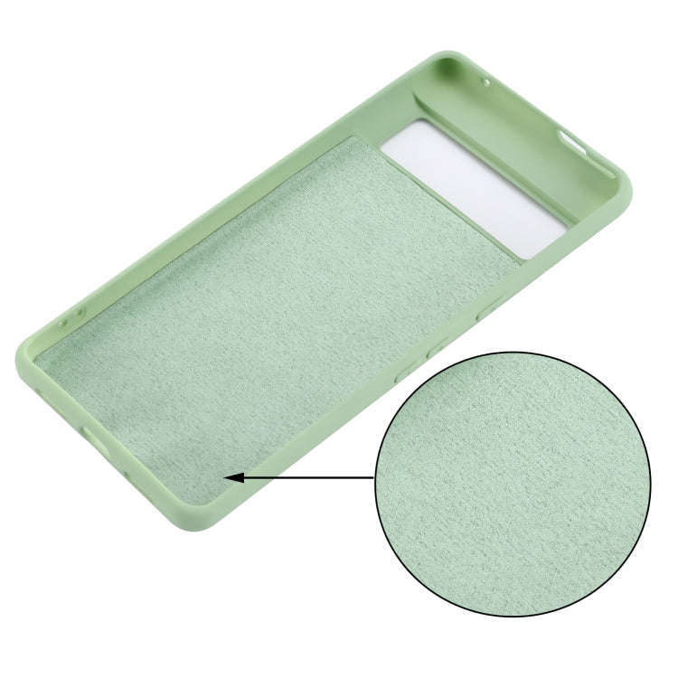For Google Pixel 7 Pure Color Liquid Silicone Shockproof Phone Case(Green)