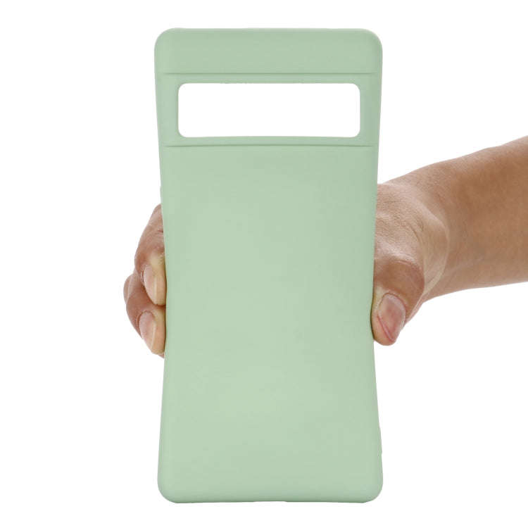 For Google Pixel 7 Pure Color Liquid Silicone Shockproof Phone Case(Green)