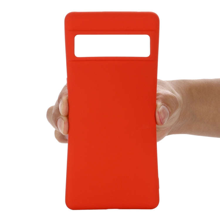 For Google Pixel 7 Pure Color Liquid Silicone Shockproof Phone Case(Red)