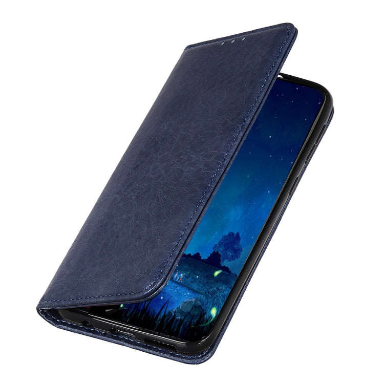 For Google Pixel 8 Magnetic Crazy Horse Texture Leather Phone Case(Blue)