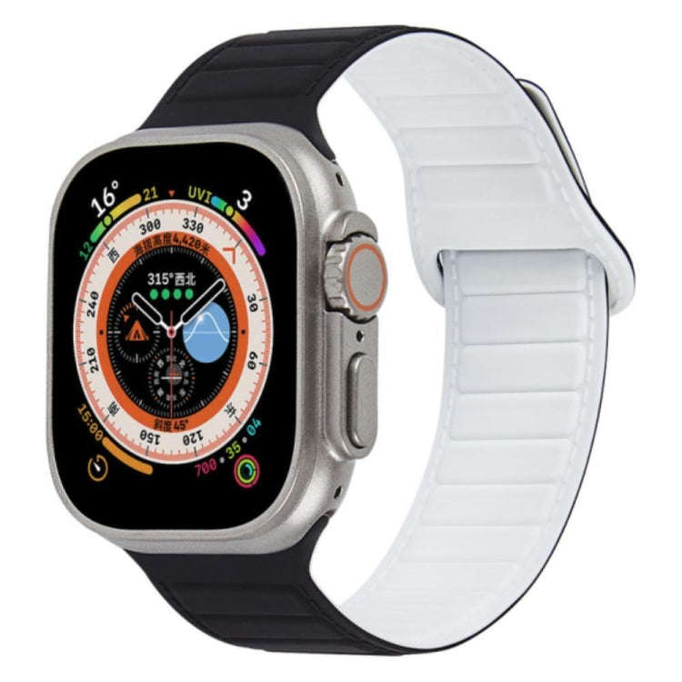 For Apple Watch 9 41mm Loop Magnetic Silicone Watch Band(Black White)