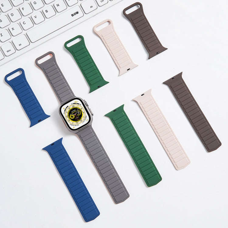 For Apple Watch 9 41mm Loop Magnetic Silicone Watch Band(Pink)