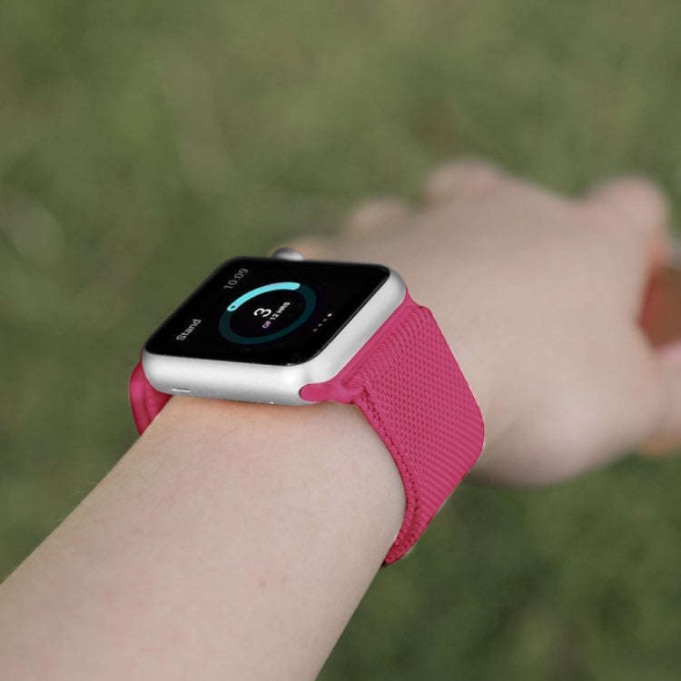For Apple Watch Series 9&8&7 41mm / 6 & SE & 5 & 4 40mm / 3 & 2 & 1 38mm Milanese Loop Magnetic S...