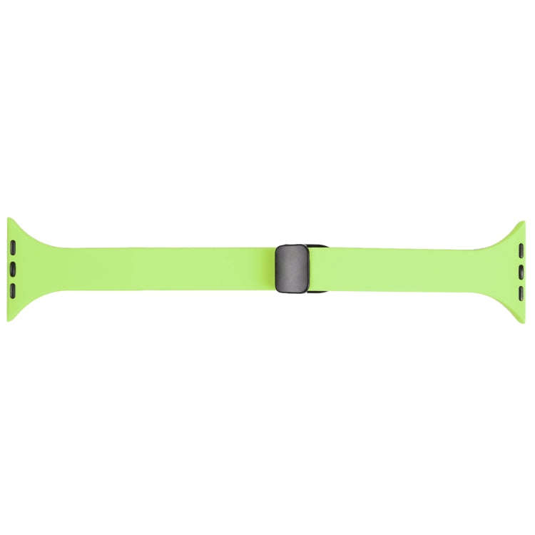 For Apple Watch Series 9 41mm Magnetic Buckle Slim Silicone Watch Band(Green)