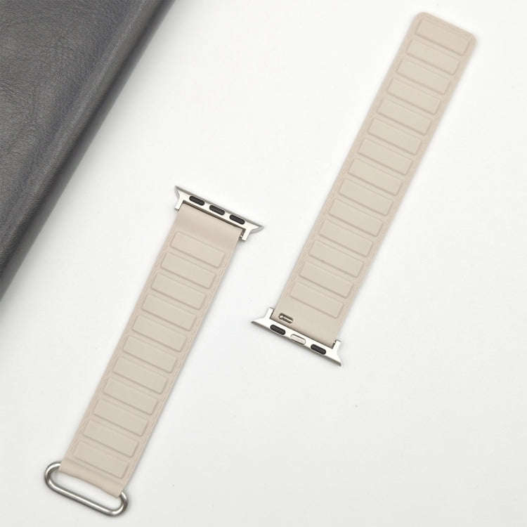 For Apple Watch Series 9 41mm Reverse Buckle Magnetic Silicone Watch Band(Silver Buckle Starlight)