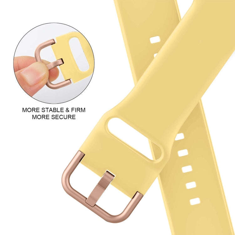 For Apple Watch Series 8 41mm Pin Buckle Silicone Watch Band(Yellow)