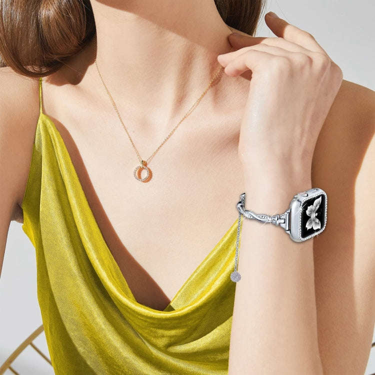 For Apple Watch Series 8 41mm Twist Bracelet Diamond Metal Watch Band(Silver)