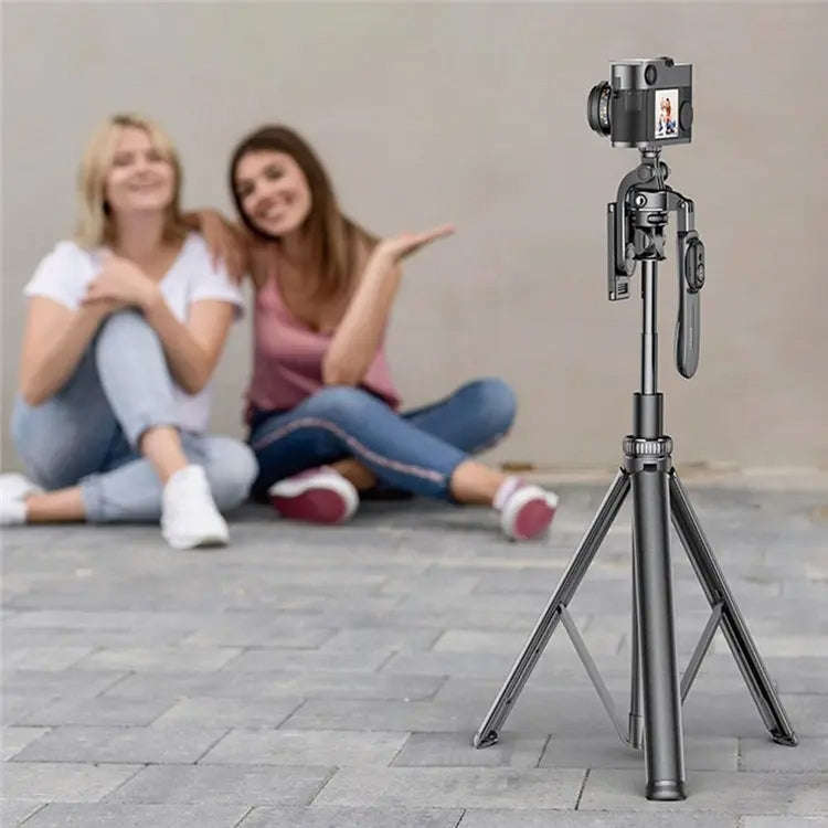YESIDO SF17 Multifunctional Retractable Metal Tripod Stand Selfie Stick for Cell Phones Camera(Bl...