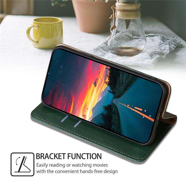 For Honor X8c 4G Gloss Oil Solid Color Magnetic Leather Phone Case(Green)