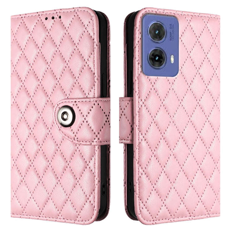 For Motorola Moto G85 Rhombic Texture Flip Leather Phone Case with Lanyard(Pink)