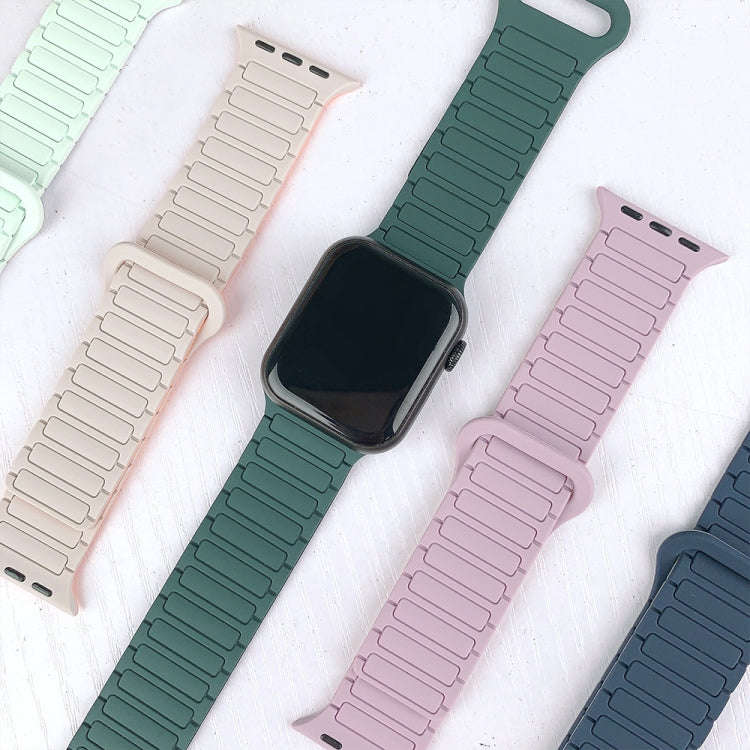 For Apple Watch 42mm I-Shaped Magnetic Silicone Watch Band(Starlight)