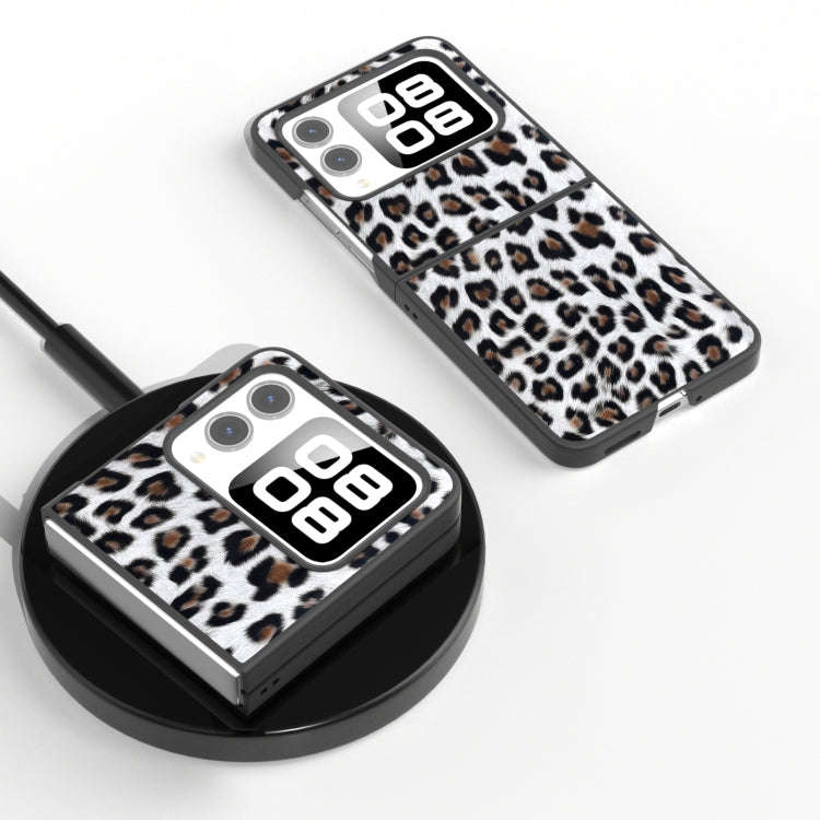 For Huawei nova Flip Black Frame Leopard Phone Case(Silver Leopard)