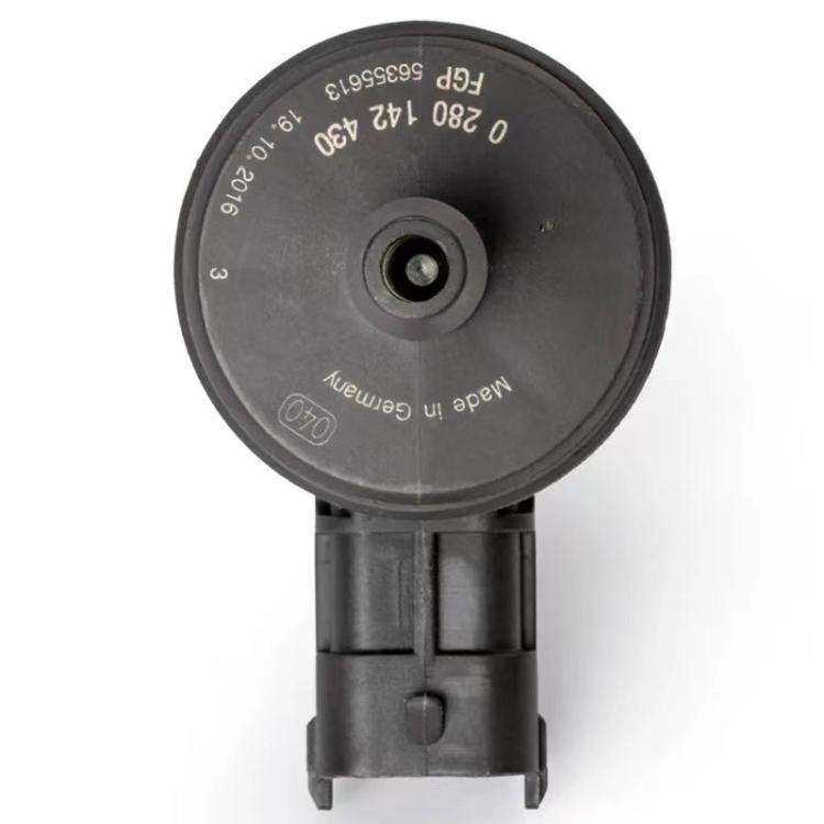 Car EVAP Emisson Canister Purge Valve Solenoid for Chevrolet Cruze / Trax / Orlando 55353802 5557...
