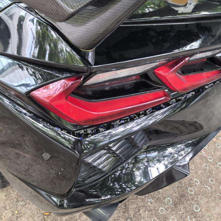 2pcs/Set Forged Gold Foil Carbon Fiber Car Taillight Below Decorative Sticker for Chevrolet Corve...