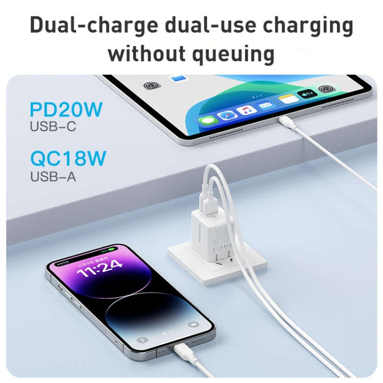 MOMAX UM36 PD 20W USB-C / Type-C + USB Fast Charger Power Adapter, CN Plug(Black)