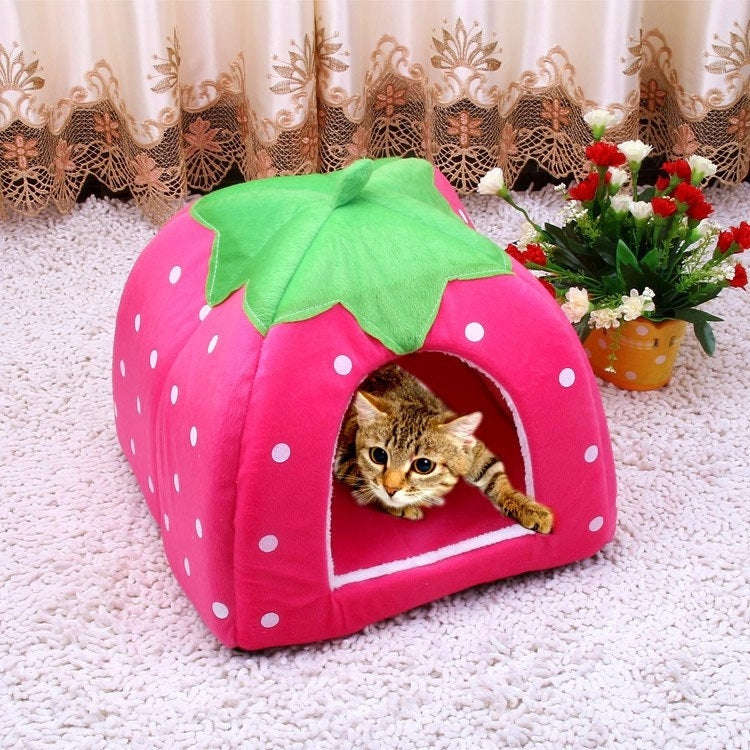 Strawberry Shaped Foldable Short Plush Pet House Nest, Size: S(Pink)