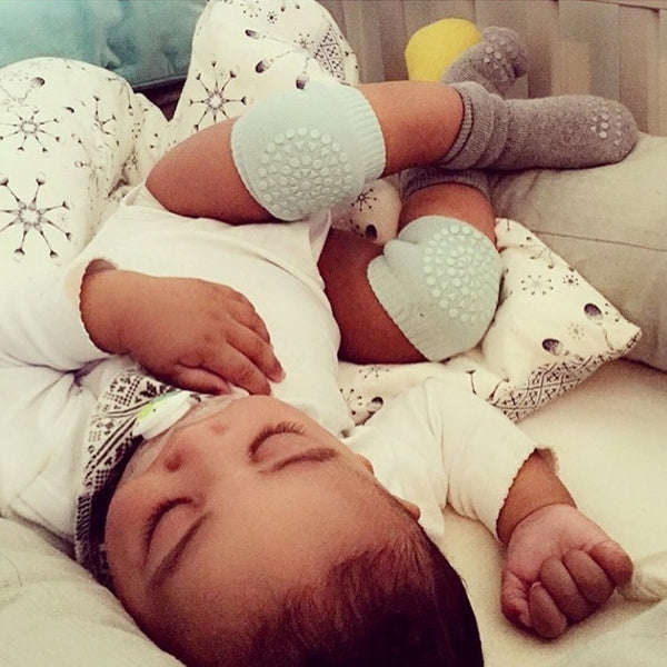 One Pair Anti-slip Children Baby Crawling Walking Knee Guard Elbow Guard Protecting Pads(Light Grey)