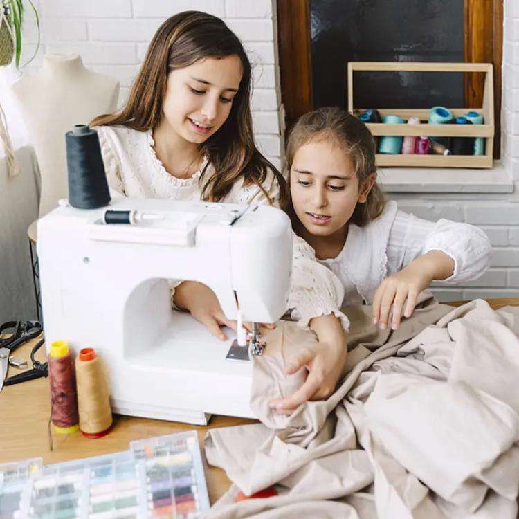 MRS-V700 Household Electric Embroidery Sewing Machine, EU Plug (White)