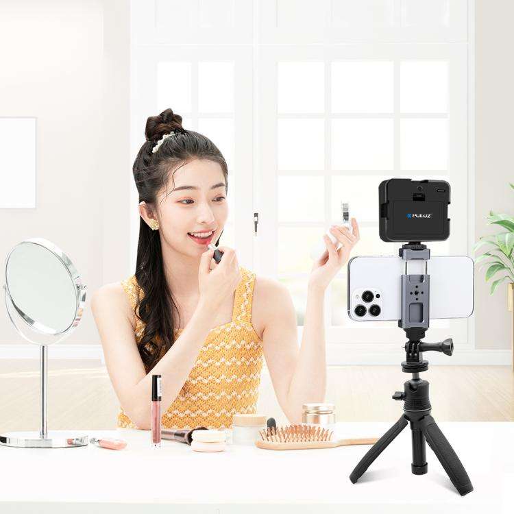 PULUZ 1/4 inch Screw Adjustable ABS Action Camera Tripod Adapter (Black)