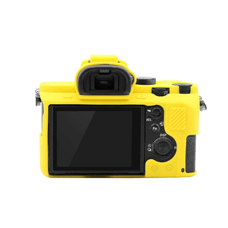 PULUZ Soft Silicone Protective Case for Sony ILCE-7MII / 7SMII / 7RMII(Yellow)