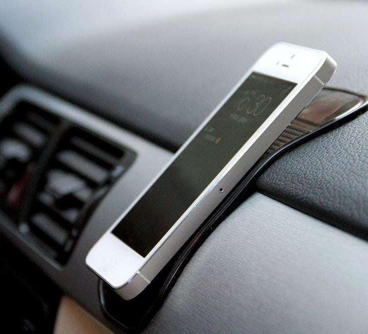 Car Anti-Slip Sticky Mat for Mobile Phone / MP3 / MP4, Size: 18.2x12x0.2cm(Transparent)