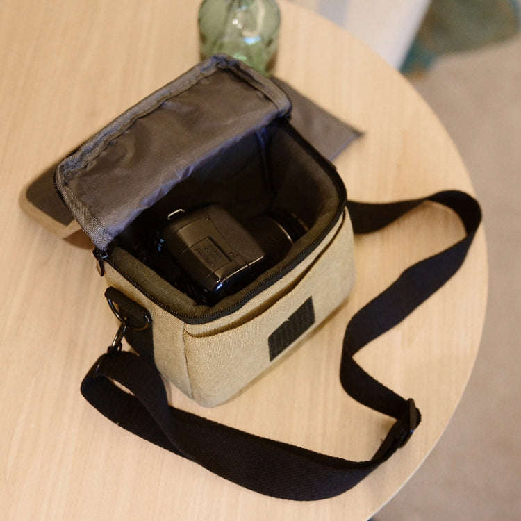 Universal Camera Bag, Inside Size: approx. 200mm x 115mm x 100mm(Red)
