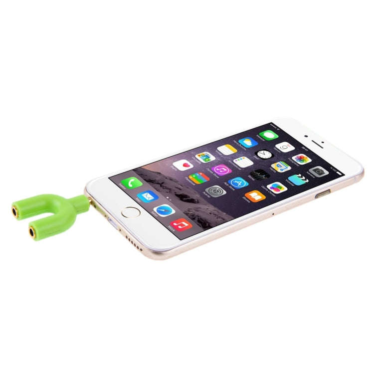 3.5mm Stereo Male to Dual 3.5mm Stereo Female Splitter Adapter(Green)
