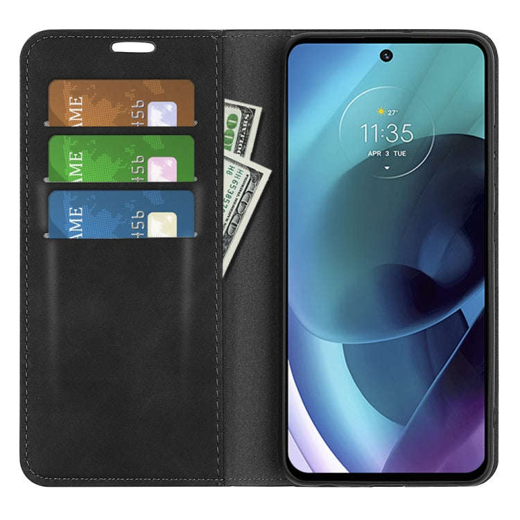 For Motorola Moto G51 5G Retro-skin Magnetic Suction Leather Phone Case(Black)
