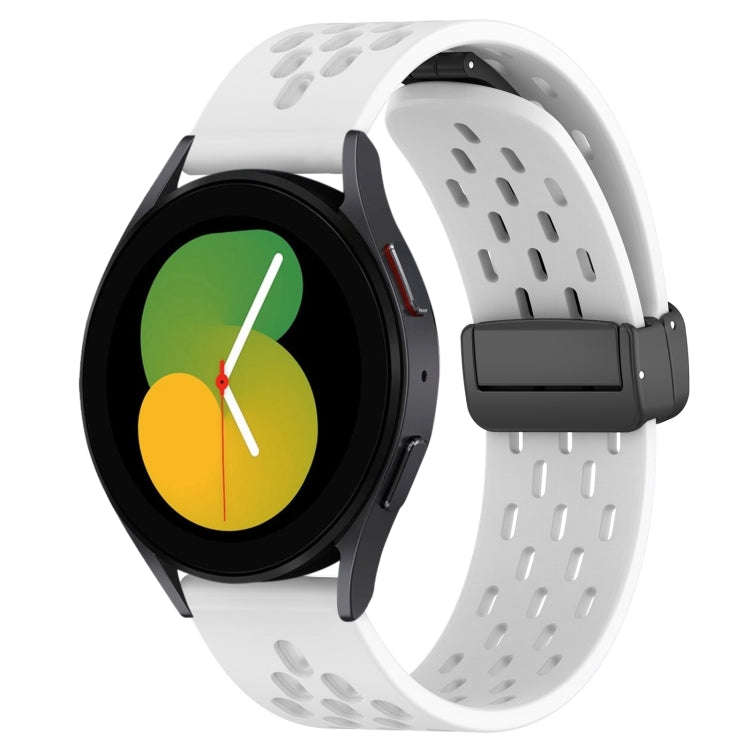 For Samsung Galaxy Watch 5  44mm 20mm Folding Magnetic Clasp Silicone Watch Band(White)