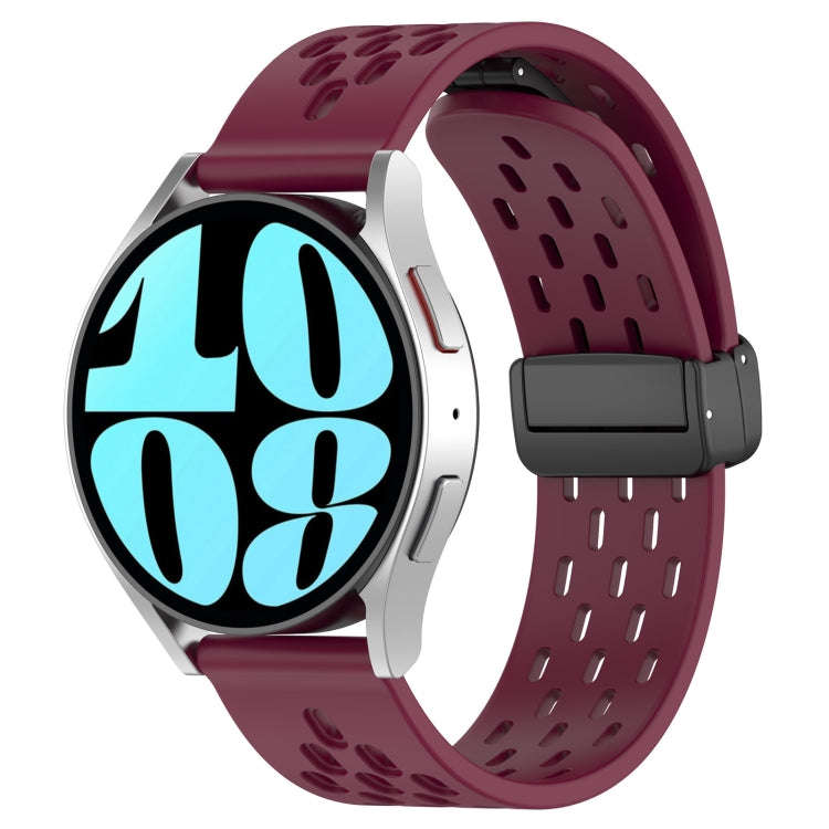 For Amazfit Bip 5 22mm Folding Magnetic Clasp Silicone Watch Band(Burgundy)