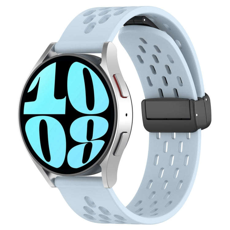 For Amazfit Bip 5 22mm Folding Magnetic Clasp Silicone Watch Band(Light Blue)