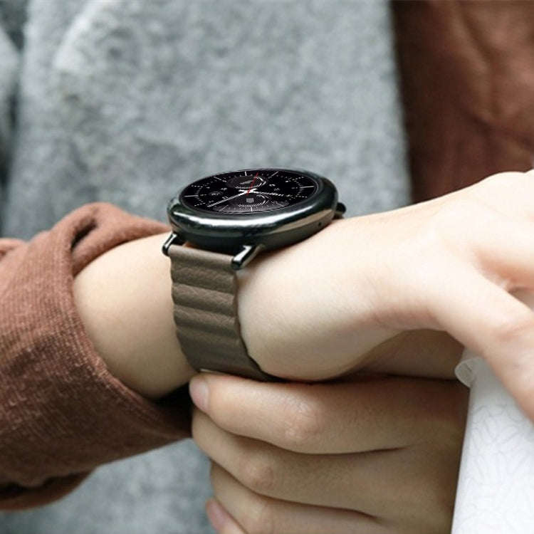 For Samsung Gear S2 / Active2  20mm Magnetic Buckle Leather Watch Band(Dark brown)