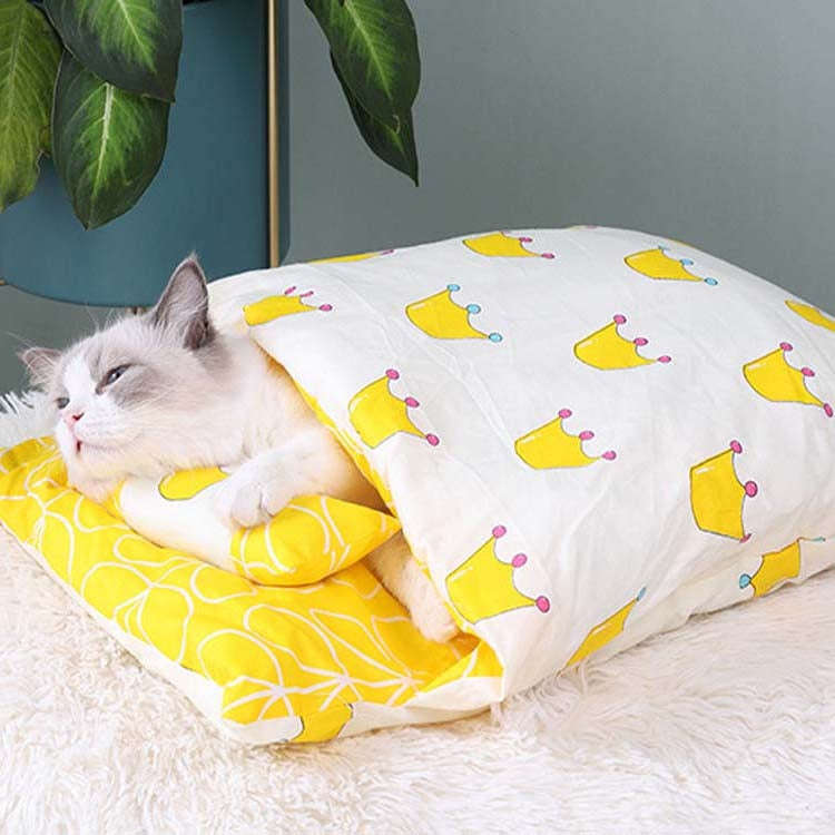Closed Removable and Washable Cat Litter Sleeping Bag Winter Warm Dog Kennel, Size: L(Yellow Crown)