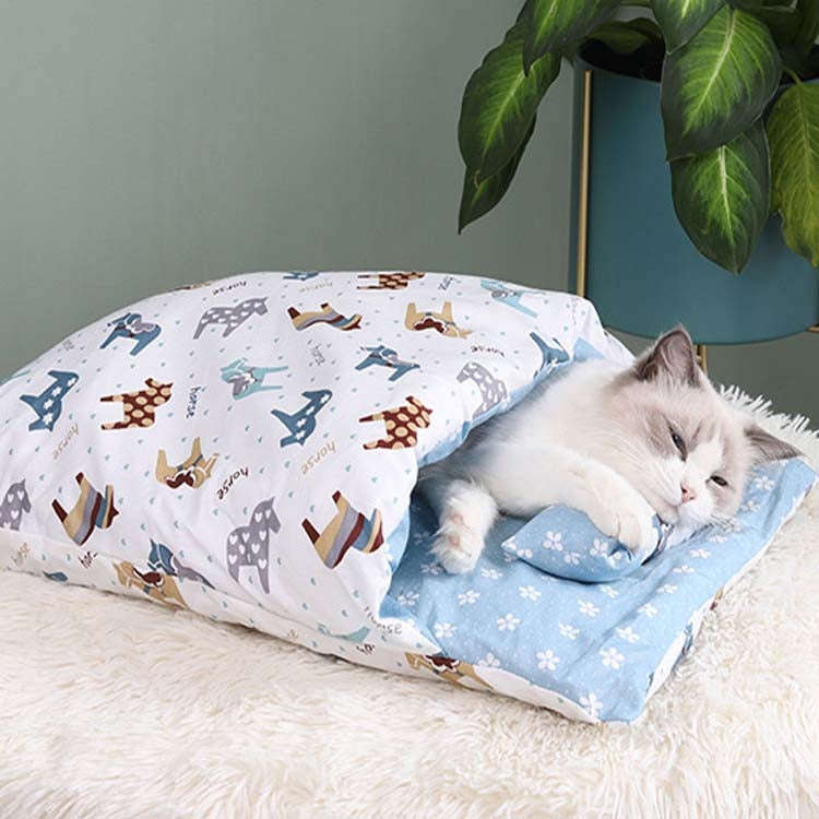 Closed Removable and Washable Cat Litter Sleeping Bag Winter Warm Dog Kennel, Size: L(Blue Pony)