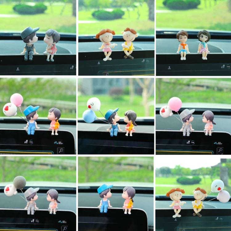 Car Ornament Ornament Lovely Kissing Couple Doll, Color: Clever+Balloon