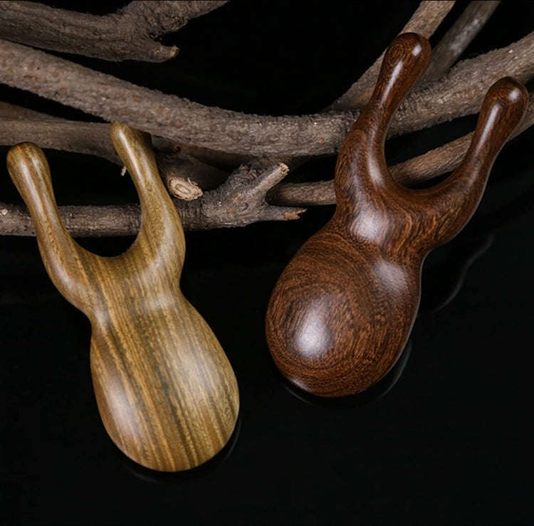 Gold Sandalwood Solid Wood Massage Eye Scraping And Nose Massage, Color Random Delivery