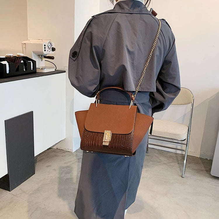 Women Vintage Wing Shape Frosted Handbag Versatile Chain Crossbody Bag(Black)